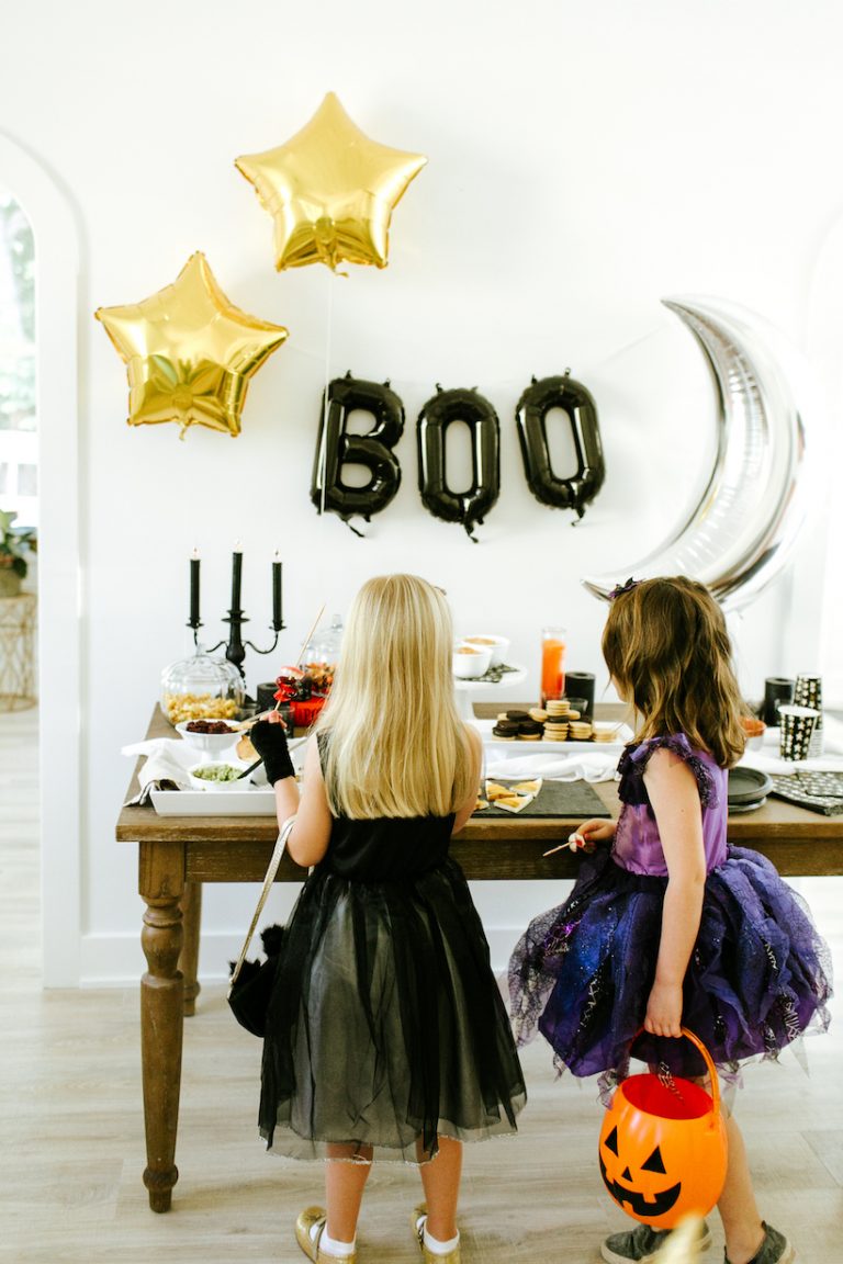 Planning This Year’s Family Halloween Costume? Here Are 8 Genius Ideas to Try